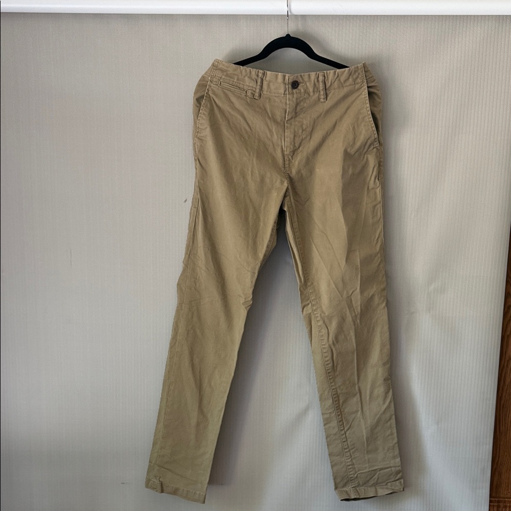 American Eagle Outfitters Men's Khaki Chinos